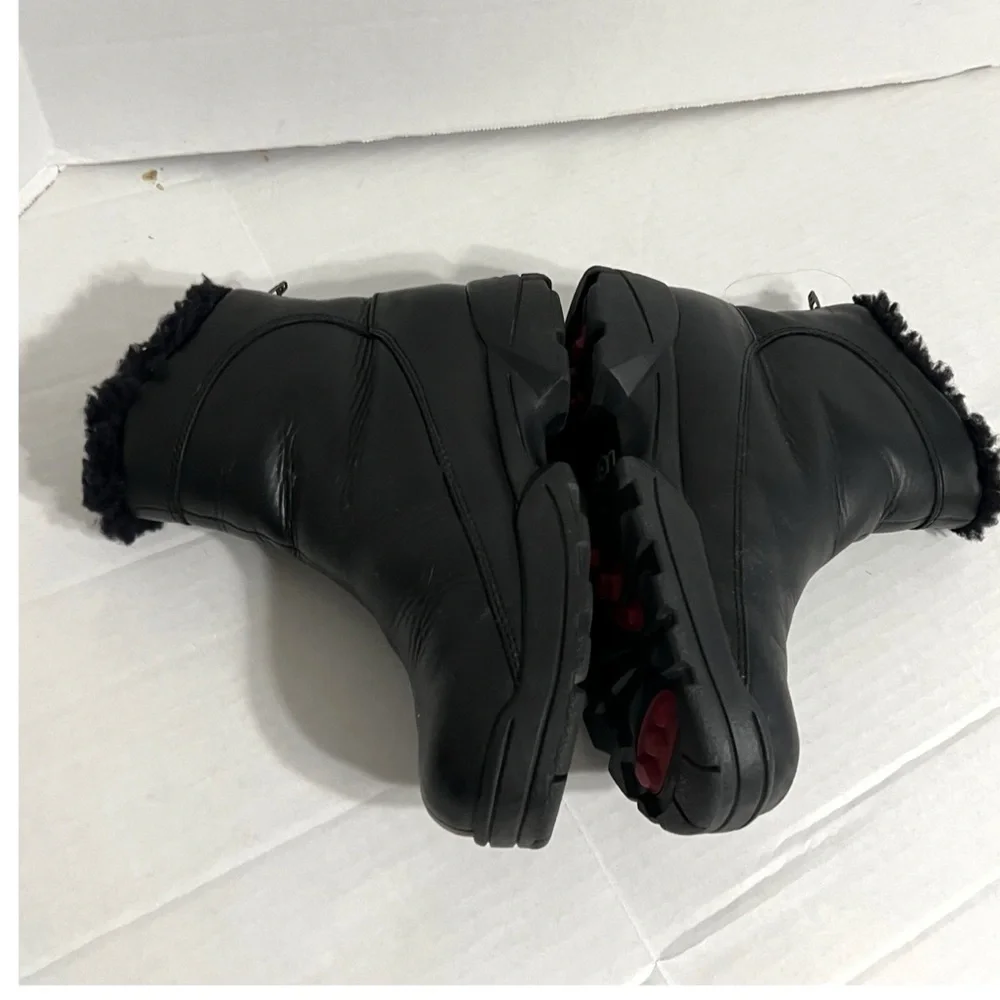 UGG Leather Sierra Sherpa Lined Combat Ankle Boots Size 7 Black Sheepskin Lining
